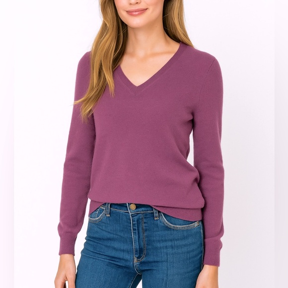 Lands’ End Soft Mulberry Purple 100% Cashmere V-Neck Long Sleeve Sweater Size LP - Picture 1 of 9